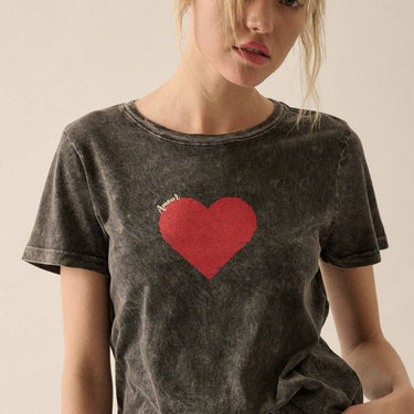 Amour Heart Graphic Tee